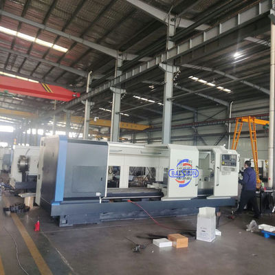 مخرطة قلاووظ الأنابيب CNC QK1332 بقطر قلاووظ أقصى 320 مم