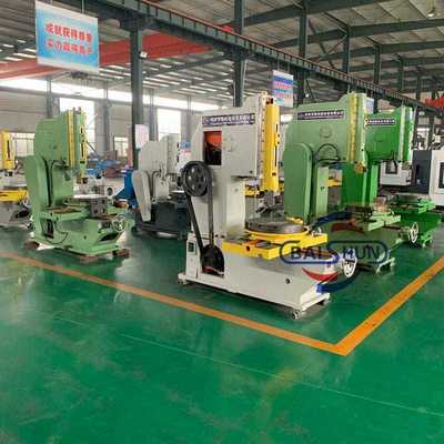 B5040 آلة التقطيع الرأسي 400 ملم الحد الأقصى لطول التقطيع التحكم بالتحكم الآلي