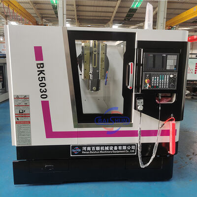 BK5040 آلة حفر CNC صغيرة للجزء الإلكتروني غير المعدني لمعالجة المفاتيح